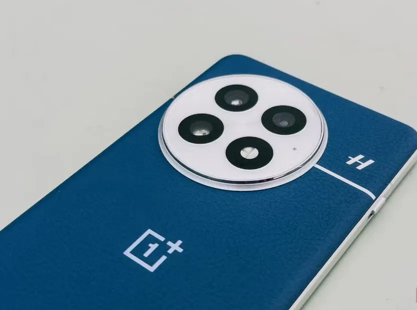 Camera của điện thoại OnePlus 13 (Ảnh: Internet) Camera của điện thoại OnePlus 13 (Ảnh: Internet)