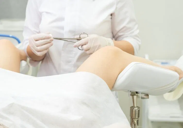 Khám phụ khoa định kỳ giúp phát hiện sớm các bệnh lý phụ khoa như u xơ tử cung, lạc nội mạc tử cung. Khám phụ khoa định kỳ giúp phát hiện sớm các bệnh lý phụ khoa như u xơ tử cung, lạc nội mạc tử cung.