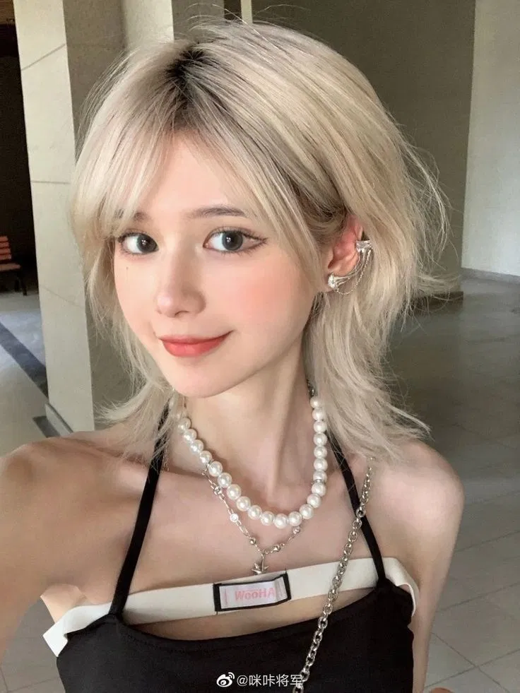 20+ kiểu tóc mullet đuôi sói nữ đẹp nhẹ nhàng và thời trang cao cấp kiểu tóc kiểu tóc Mullet nhẹ nhàng thời trang tóc mullet cho nữ tóc mullet đuôi sói nữ tóc Mullet layer tóc mullet layer nữ