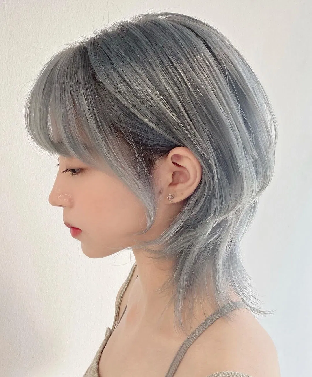 Kiểu tóc mullet đuôi sói nữ cắt lông vũ