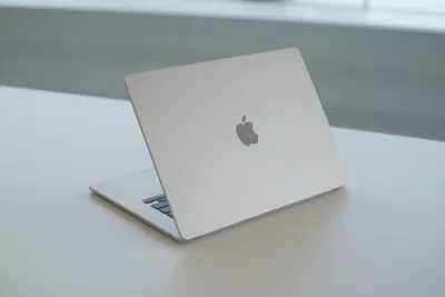 Macbook gập dự kiến sẽ có màn hình 19,5 inches (Ảnh: Internet) Macbook gập dự kiến sẽ có màn hình 19,5 inches (Ảnh: Internet)