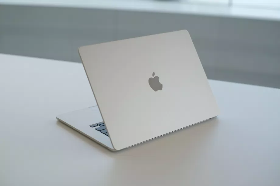 Macbook gập dự kiến sẽ có màn hình 19,5 inches (Ảnh: Internet) Macbook gập dự kiến sẽ có màn hình 19,5 inches (Ảnh: Internet)