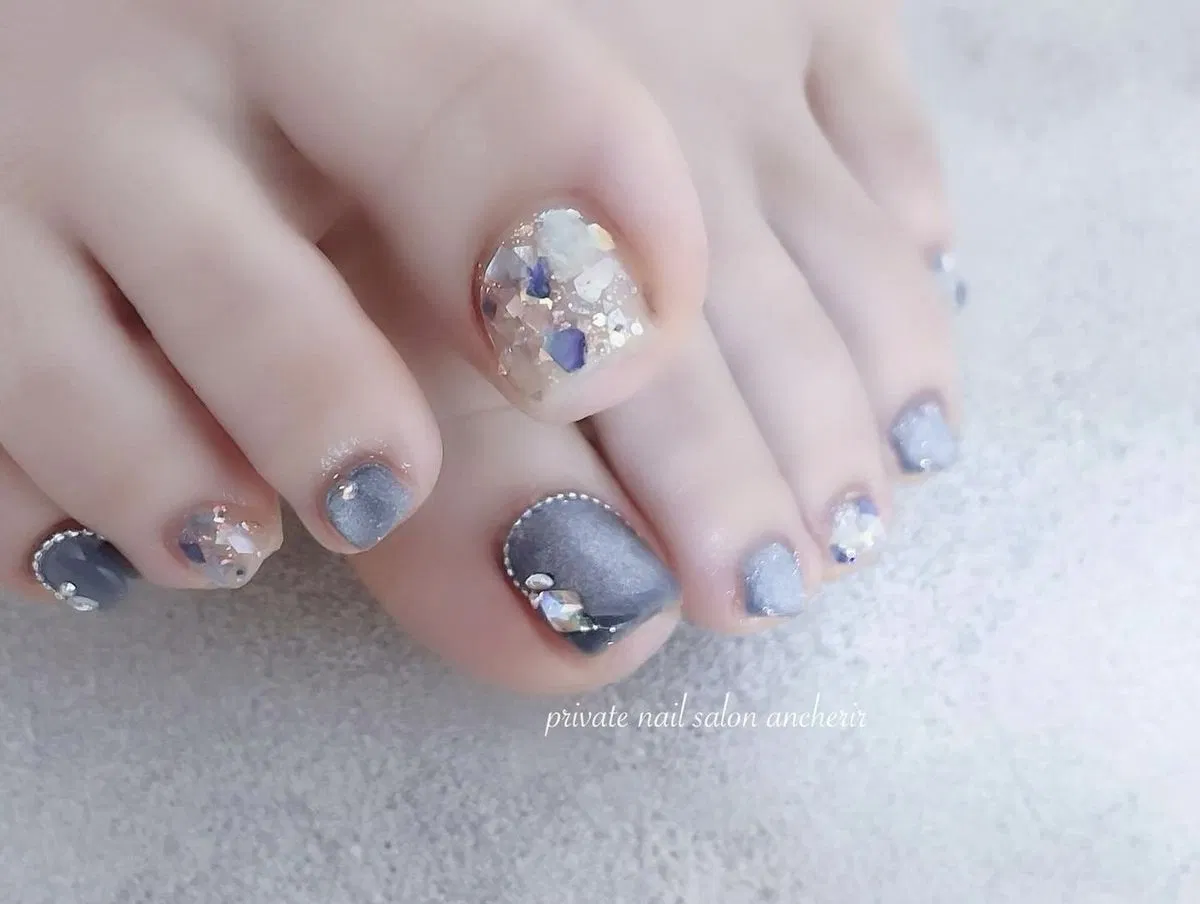 Mẫu nail chân đẹp sáng da (Ảnh: Internet)