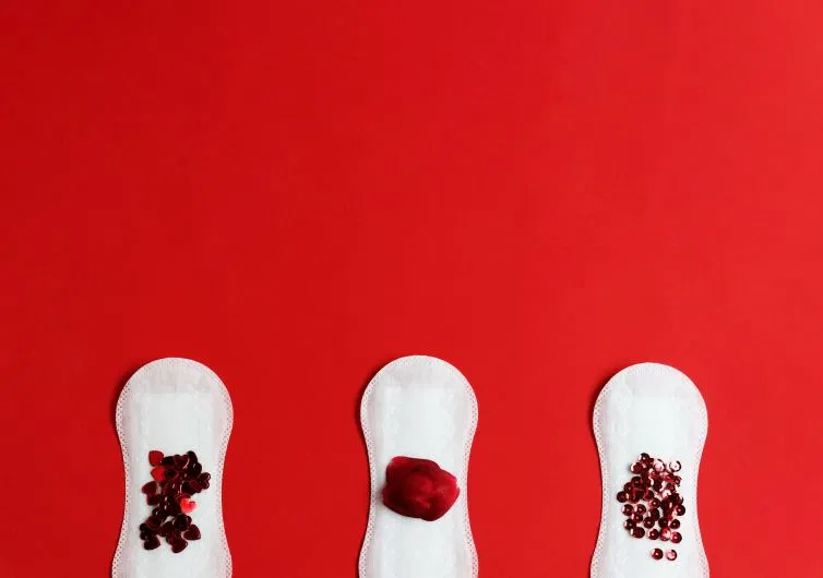 Rong kinh gây ra mệt mỏi, chóng mặt và thiếu máu. Rong kinh gây ra mệt mỏi, chóng mặt và thiếu máu.