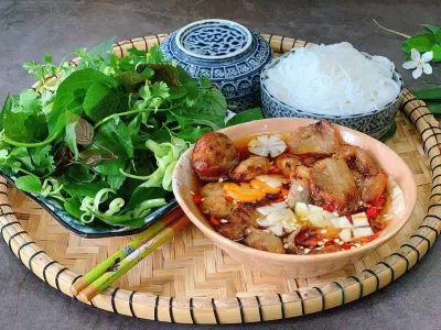 Bún Chả Hà Nội – Hương Vị Thủ Đô Gây Thương Nhớ. (Nguồn: Internet)