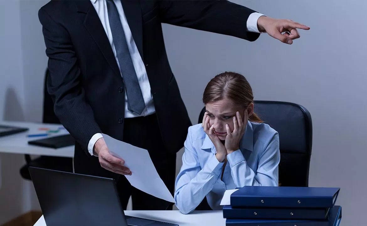 Cách từ chối khéo léo trong công việc: So ai bận hơn