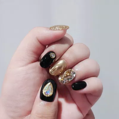 Chọn màu sơn móng tay đẹp cho 12 con giáp