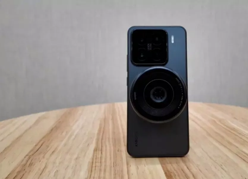 Mẫu điện thoại ý tưởng Hệ thống quang học mô-đun của Xiaomi (Ảnh: Internet) Mẫu điện thoại ý tưởng Hệ thống quang học mô-đun của Xiaomi (Ảnh: Internet)