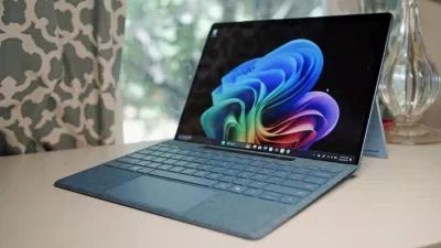 Laptop Microsoft Surface Pro Copilot+ (Ảnh: Internet) Laptop Microsoft Surface Pro Copilot+ (Ảnh: Internet)