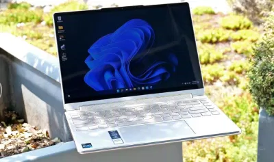Laptop Lenovo Yoga 9i (Ảnh: Internet) Laptop Lenovo Yoga 9i (Ảnh: Internet)