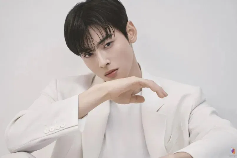 Moon Ga Young và tin đồn hẹn hò với Cha Eun Woo (Ảnh: Internet)