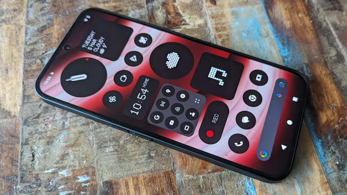 Nothing Phone (3a) Pro (Ảnh: Internet)