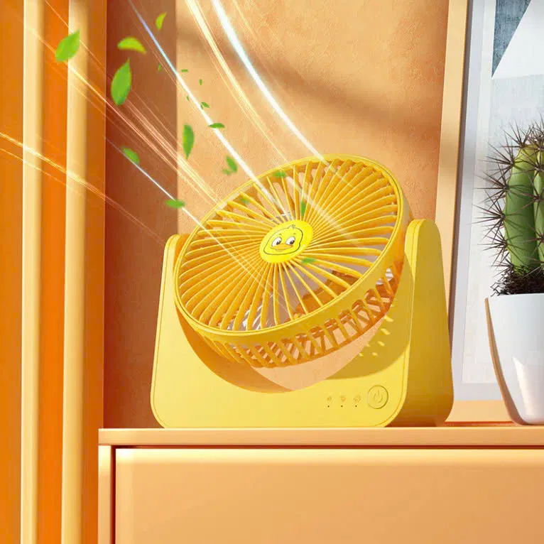 Quạt mini tích điện (Ảnh: Internet)