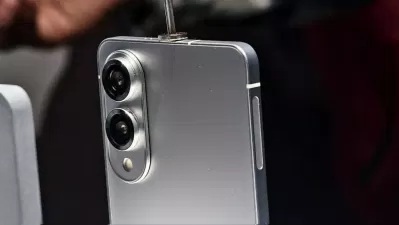 Galaxy S25 Edge sẽ có camera chính 200MP HP2 và camera góc siêu rộng 12MP (Ảnh: Internet) Galaxy S25 Edge sẽ có camera chính 200MP HP2 và camera góc siêu rộng 12MP (Ảnh: Internet)
