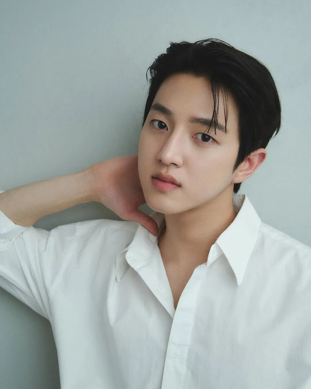 Loạt ảnh hồ sơ chính thức vô cùng điển trai đầu tiên của Bong Jaehyun dưới tư cách diễn viên (Ảnh: Internet)