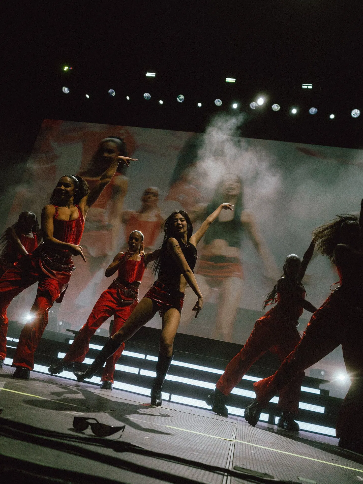 Nữ nghệ sĩ bất ngờ mang ca khúc "SOLO" Remix lên sân khấu Coachella (Nguồn: Internet)