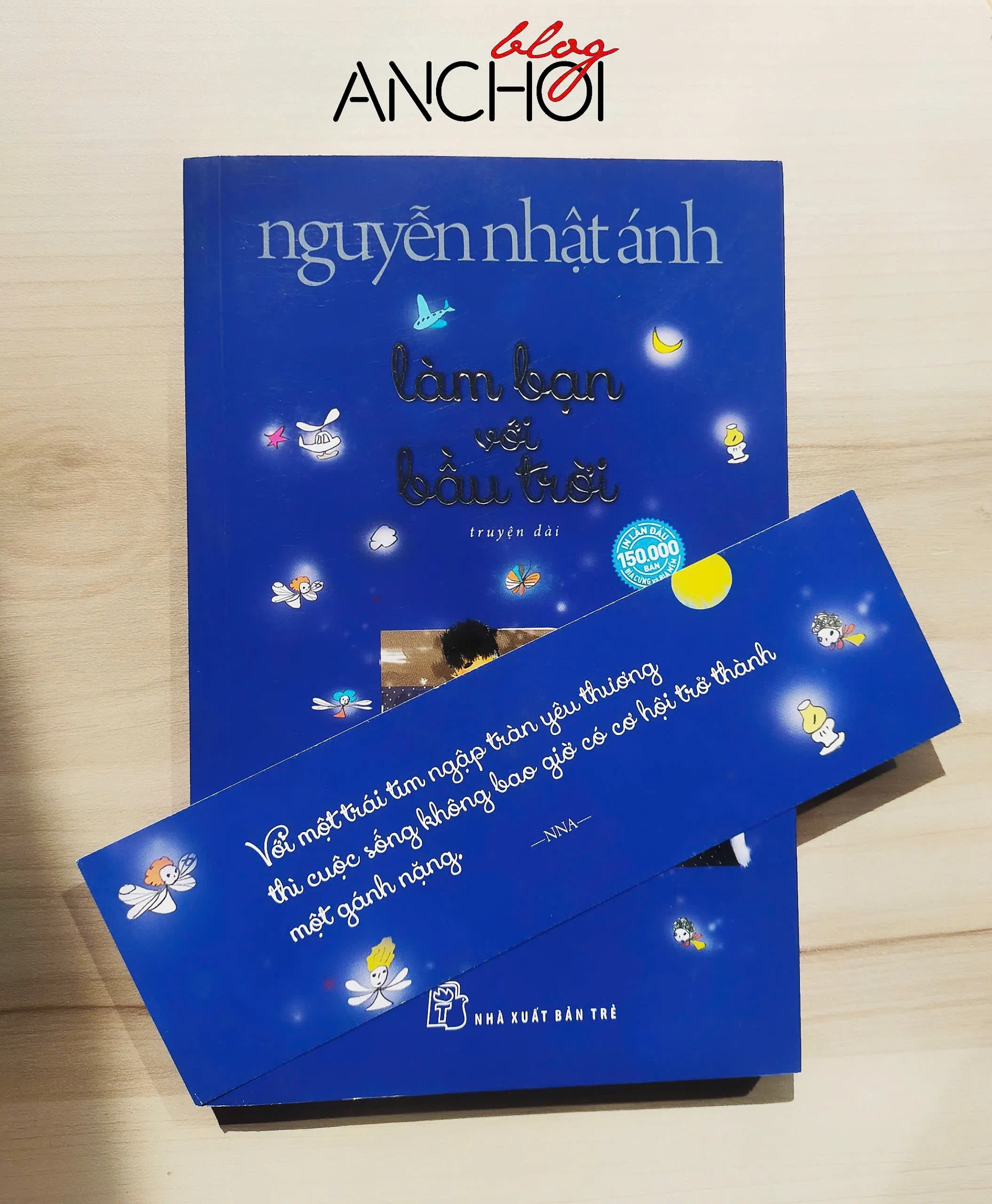 Sách Làm Bạn Với Bầu Trời (Ảnh: BlogAnChoi)