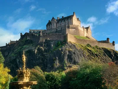 Lâu đài Edinburgh (Nguồn: Internet)