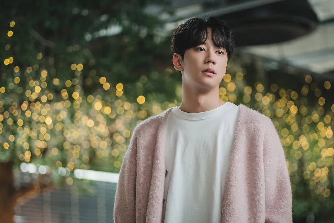 Lee Junyoung đang là "chàng trai thất tình nhiều nhất 2025" (Nguồn: Internet)