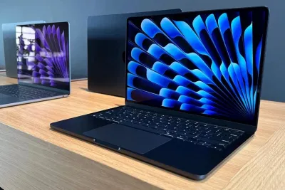 Macbook Air M4 (Ảnh: Internet) Macbook Air M4 (Ảnh: Internet)