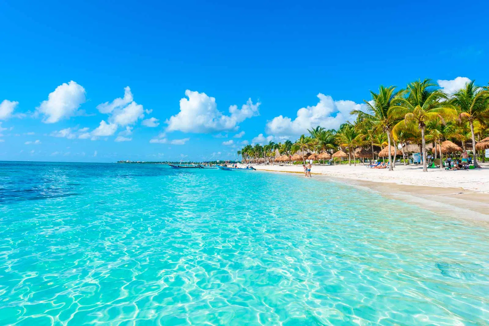 Bãi biển đẹp mê hồn của Cancún (Ảnh: Internet)