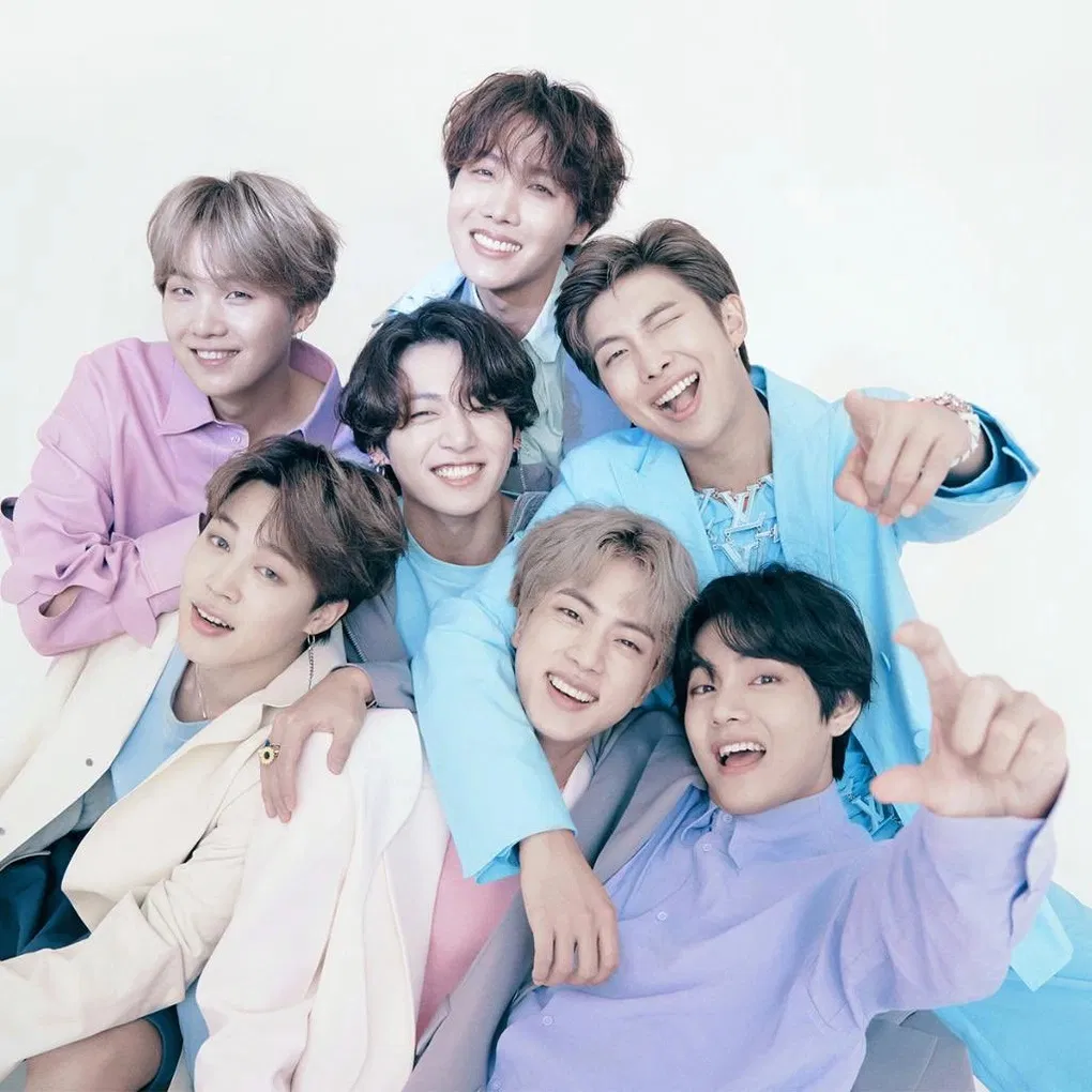 J-Hope luôn ghi nhận công lao của các thành viên BTS trong việc giúp anh khám phá niềm đam mê thực sự với âm nhạc (Ảnh: Internet)