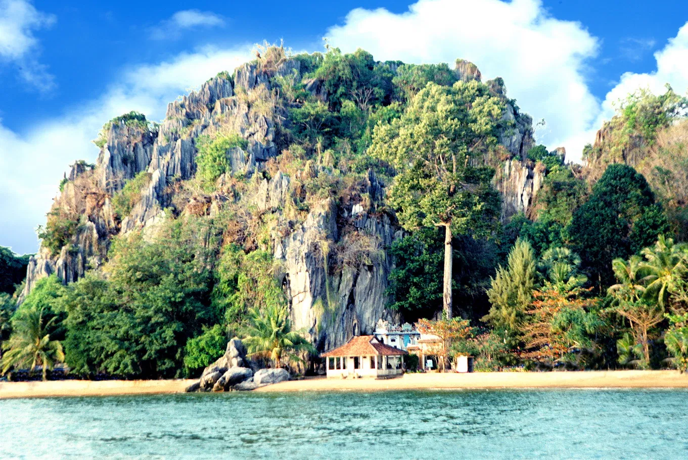 Bãi đá bàn cờ (Nguồn: Internet)