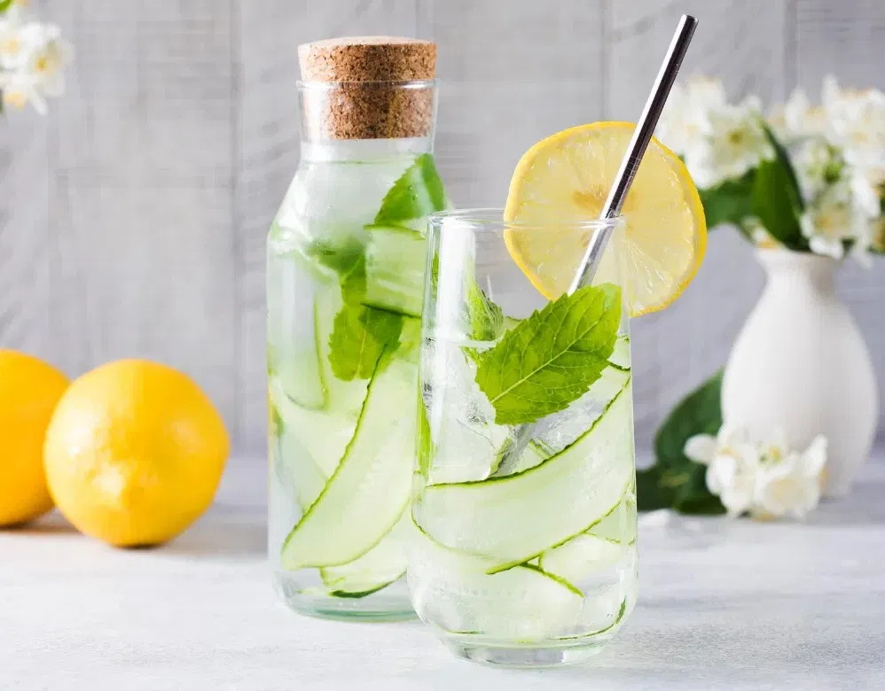 Nước detox dưa chuột, chanh