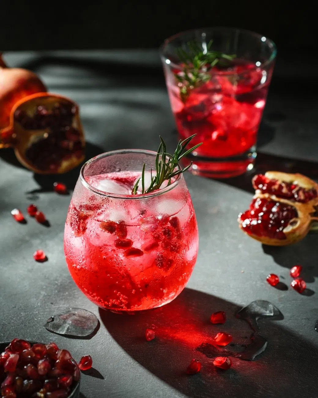 Nước detox lựu và chanh