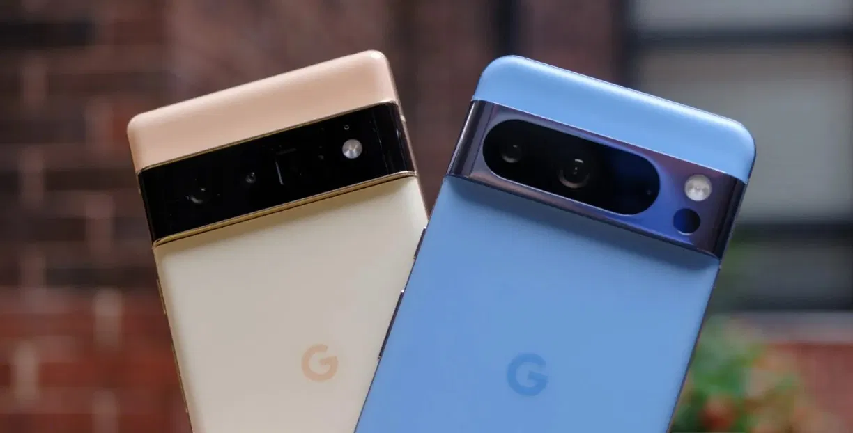 Điện thoại Pixel 6 Pro phiên bản màu vàng Sorta Sunny (bên trái) (Ảnh: Internet) Điện thoại Pixel 6 Pro phiên bản màu vàng Sorta Sunny (bên trái) (Ảnh: Internet)
