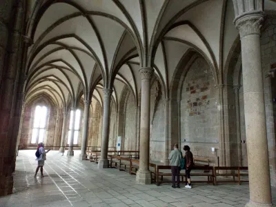 Sảnh Tu viện Mont-Saint-Michel (Ảnh: Internet)