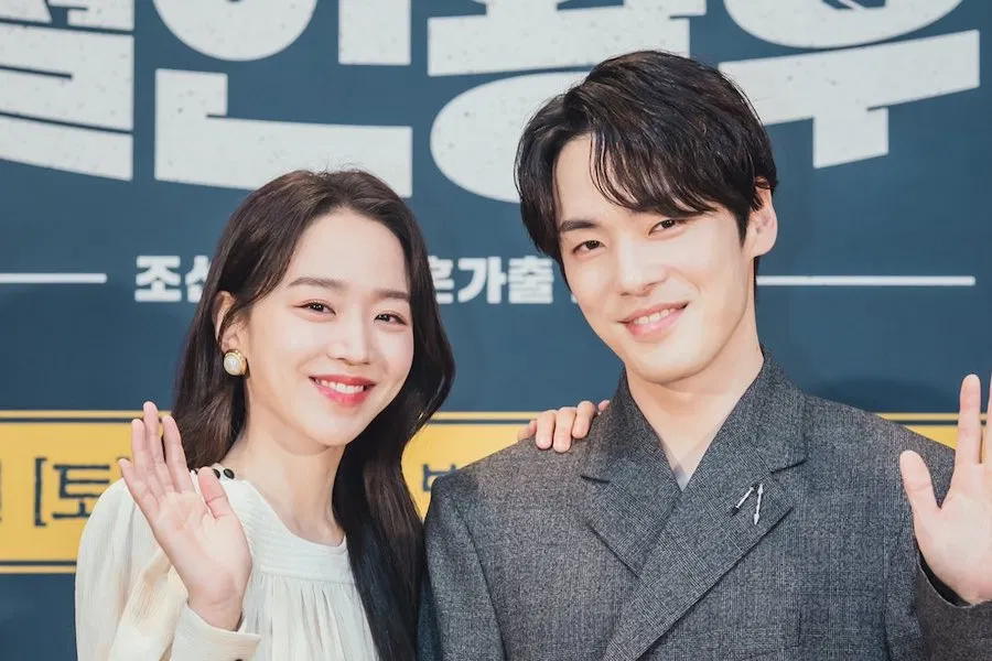 Kim Jung Hyun tái ngộ cùng bạn diễn khi gia nhập Management Siseon (Ảnh: Internet)