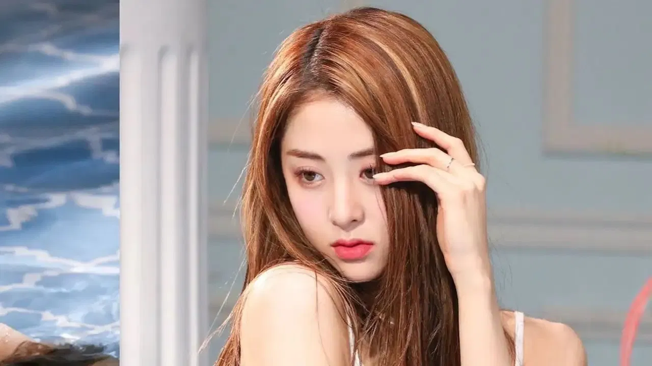 Yunjin nhanh chóng trở thành một trong những mảnh ghép được yêu thích nhất trong đội hình LE SSERAFIM (Ảnh: Internet)