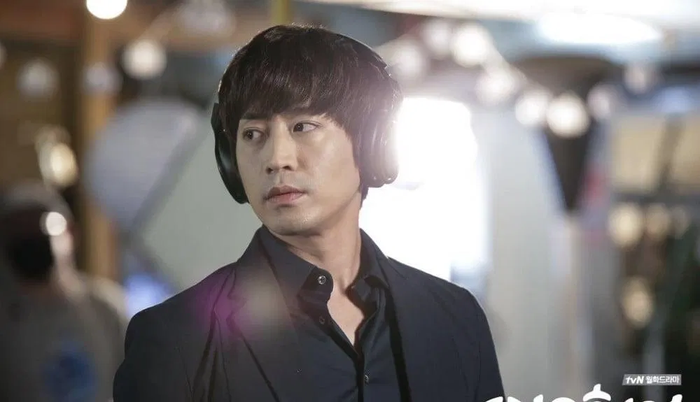 Nhân vật Park Do Kyung làm công việc nhà thiết kế âm thanh. (Nguồn: Internet)