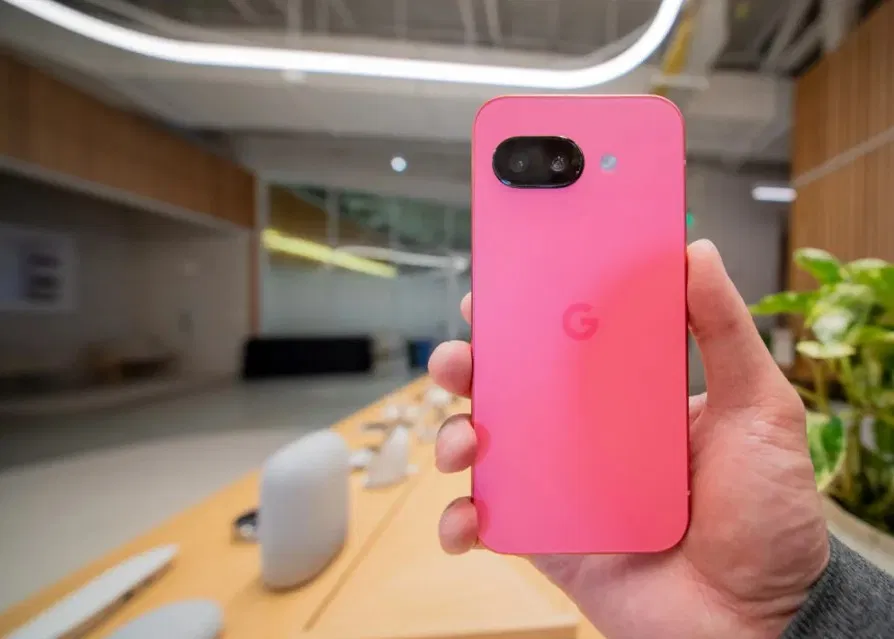 Điện thoại Pixel 9a của Google (Ảnh: Internet) Điện thoại Pixel 9a của Google (Ảnh: Internet)