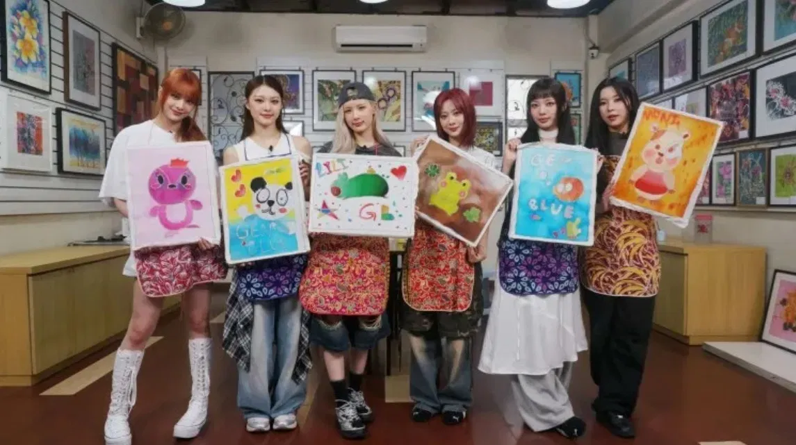 Ngay sau khi phát hành mini album đầu tay "ACT LIKE THAT", nhóm nhạc nữ GENBLUE đến từ Đài Loan đã bắt đầu chuyến lưu diễn quảng bá kéo dài 15 ngày khắp châu Á (Ảnh: Internet)