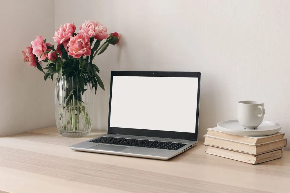 Chọn hoa theo phong thủy phòng làm việc