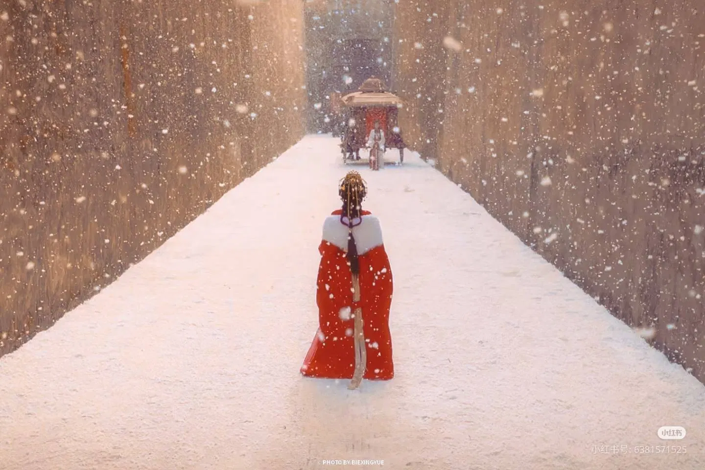 Tạo hình tinh tế, bối cảnh lộng lẫy (Ảnh: Internet)