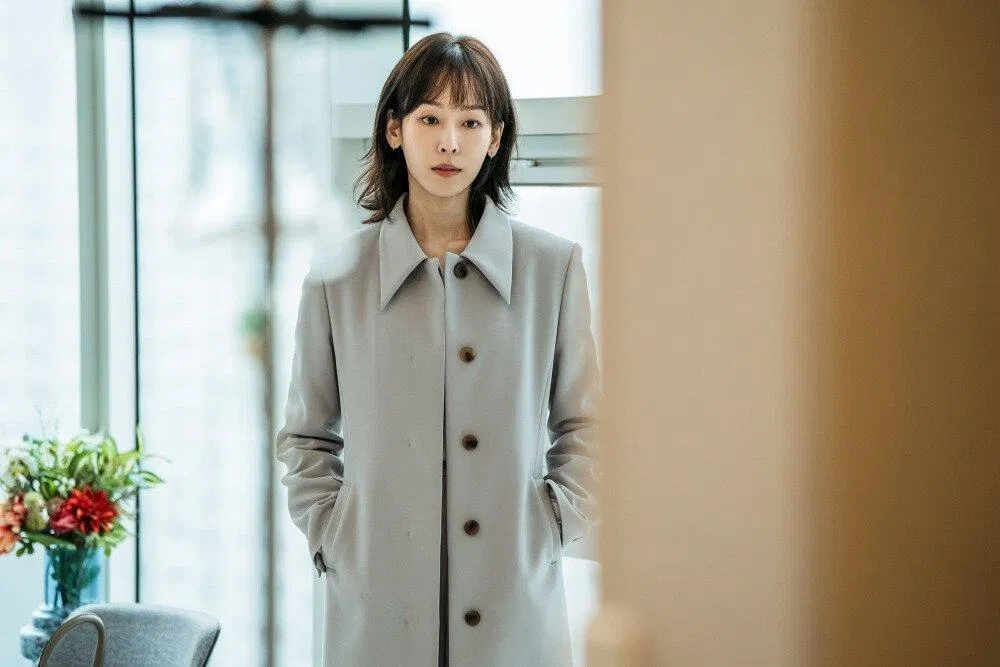 Nhân vật Inji làm công việc vợ hợp đồng chuyên nghiệp. (Nguồn: Internet)