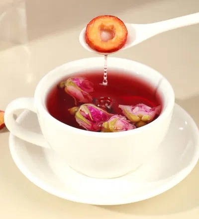 Sự kết hợp giữa hoa hồng và táo gai