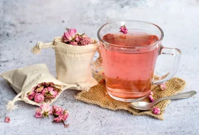 Trà hoa hồng giảm đau dạ dày