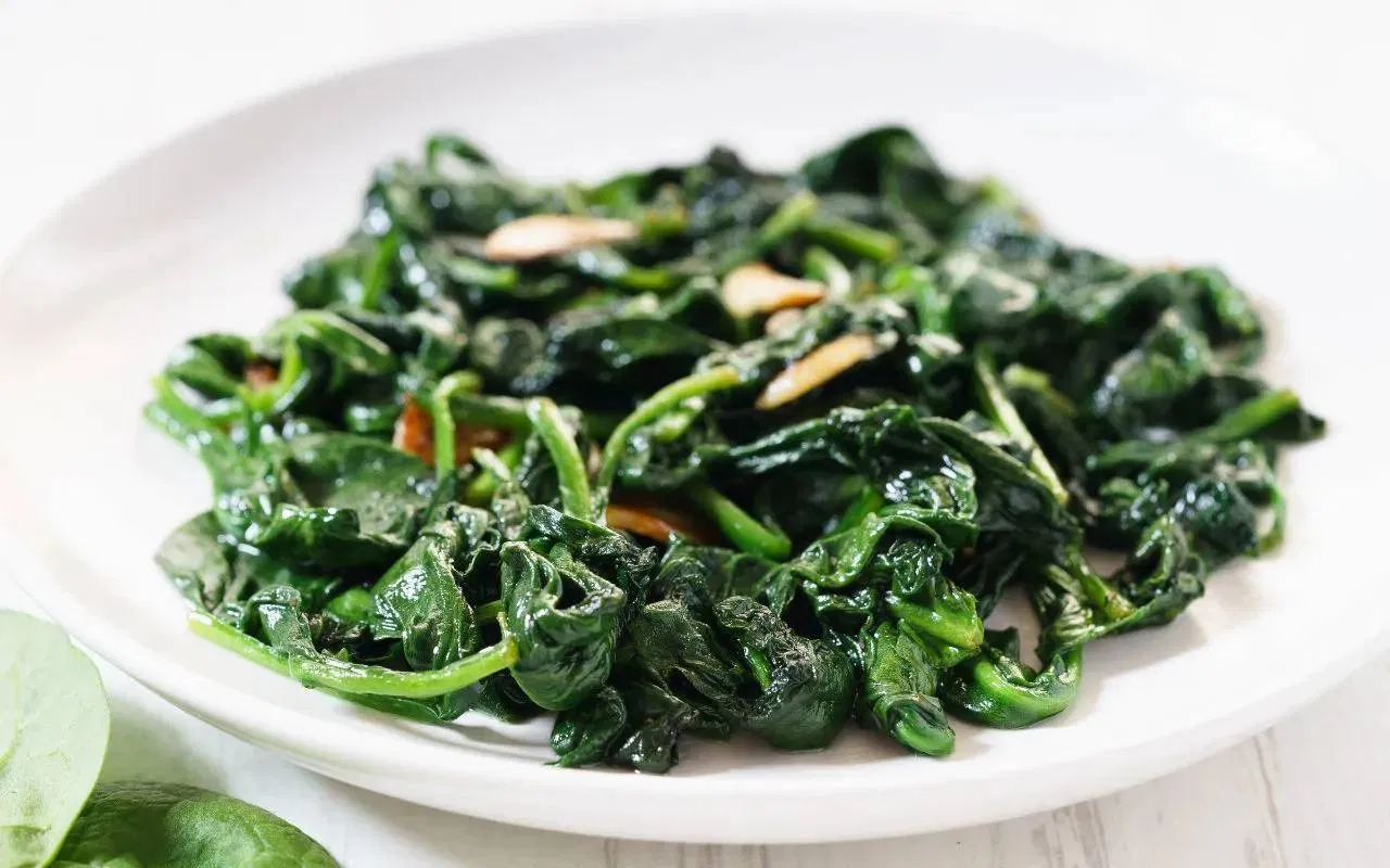 Rau xanh nấu chín