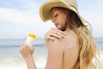 Bảo vệ da bằng kem chống nắng