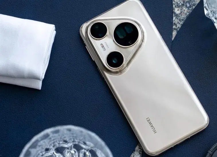 Điện thoại Pura 80 Ultra (Ảnh: Internet)