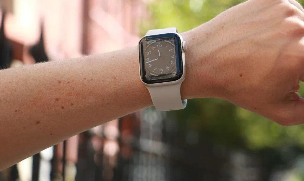 Apple Watch SE thế hệ 2 (Ảnh: Internet)