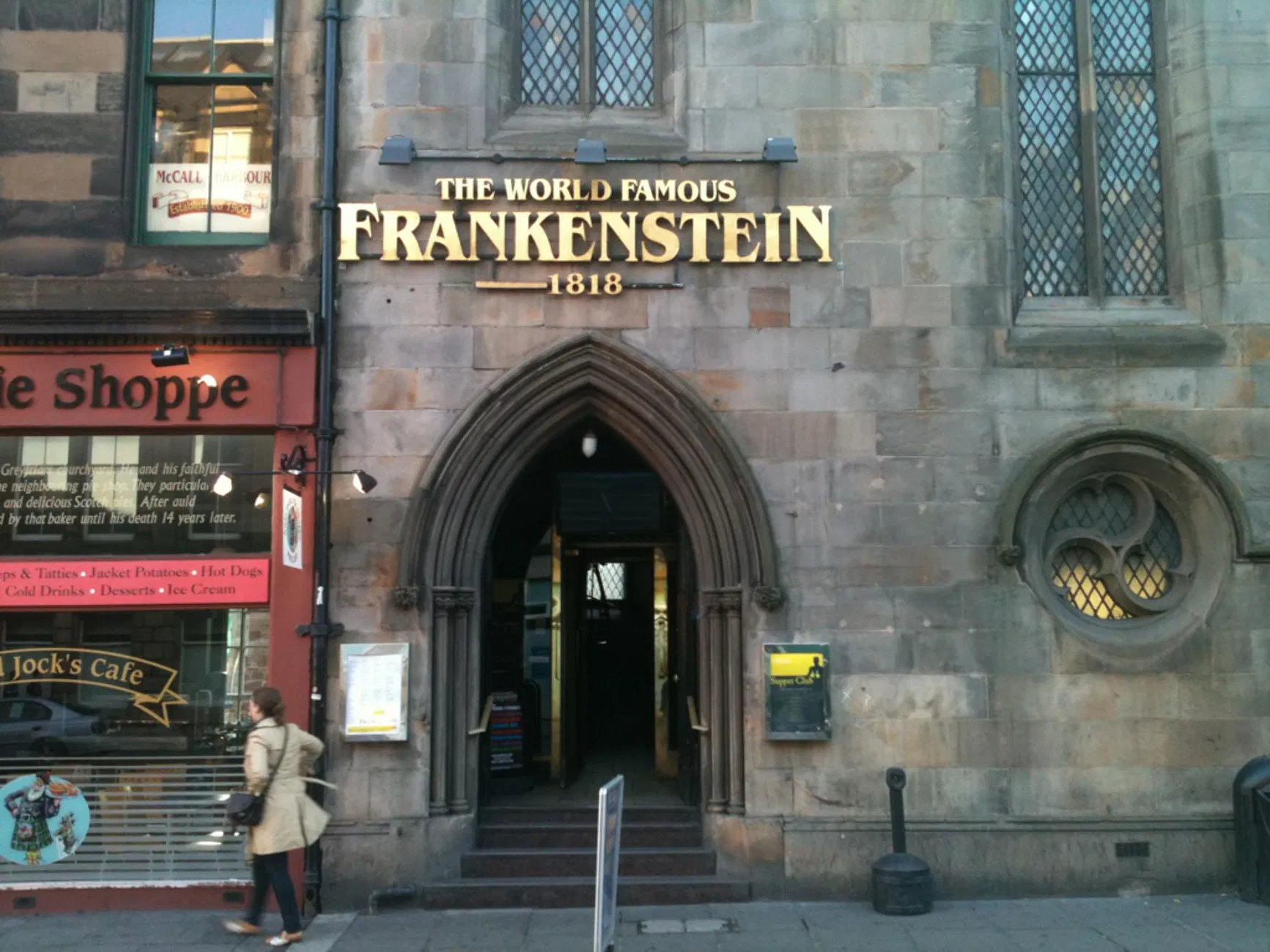 Frankenstein Bar (Ảnh: Internet)