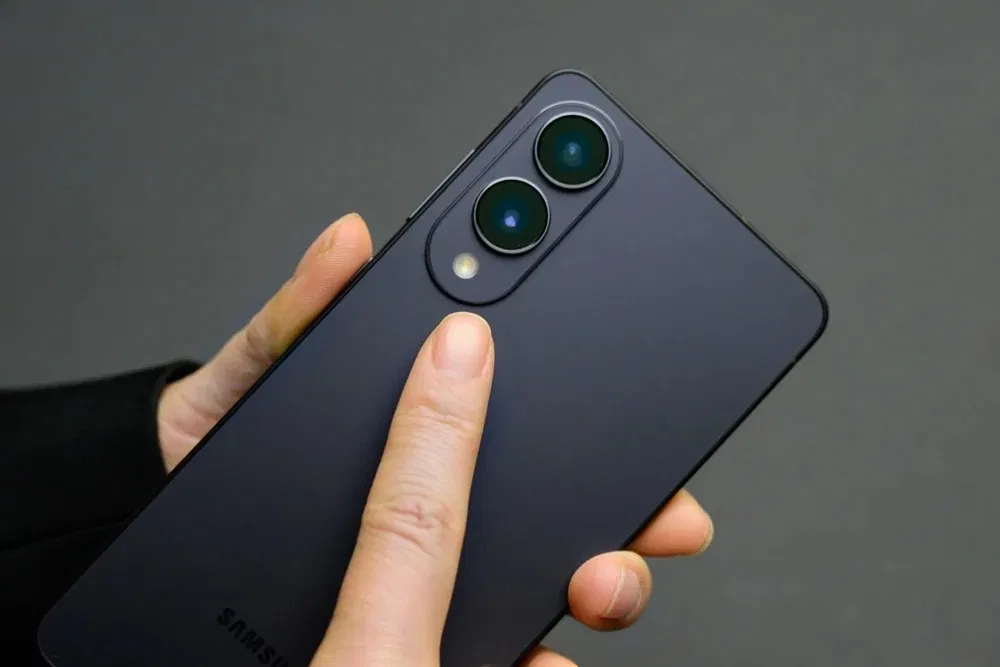 Galaxy S25 Edge (Ảnh: Internet)