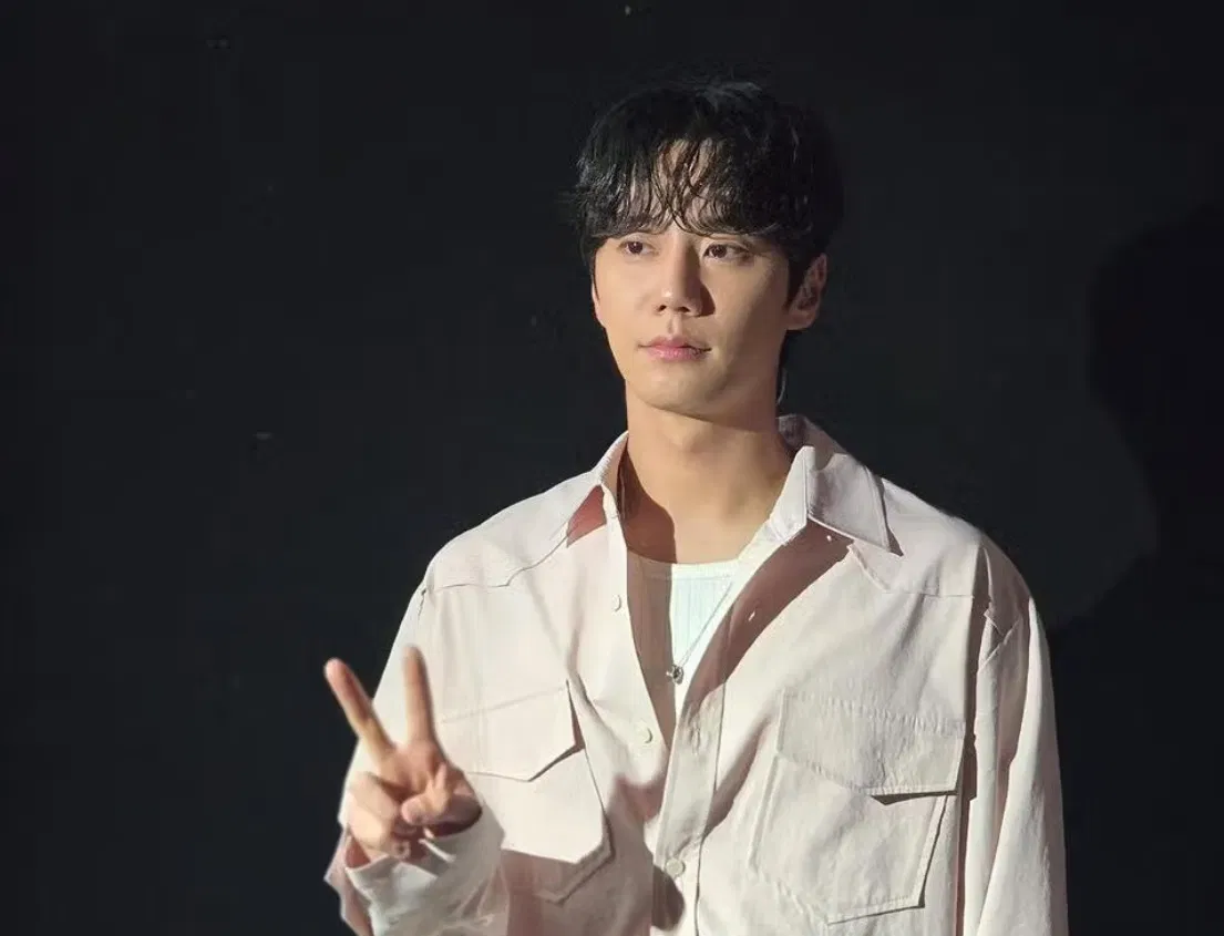 Lee Jun Young ra mắt điện ảnh Nhật Bản với vai diễn bí mật trong “Tokyo Taxi” (Ảnh: Internet)