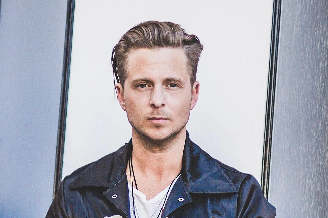 Sự góp mặt của Ryan Tedder không chỉ nâng tầm uy tín cho buổi thử giọng mà còn cho thấy HYBE đang đầu tư nghiêm túc vào chất lượng âm nhạc và định hướng quốc tế của nhóm nhạc mới (Ảnh: Internet)