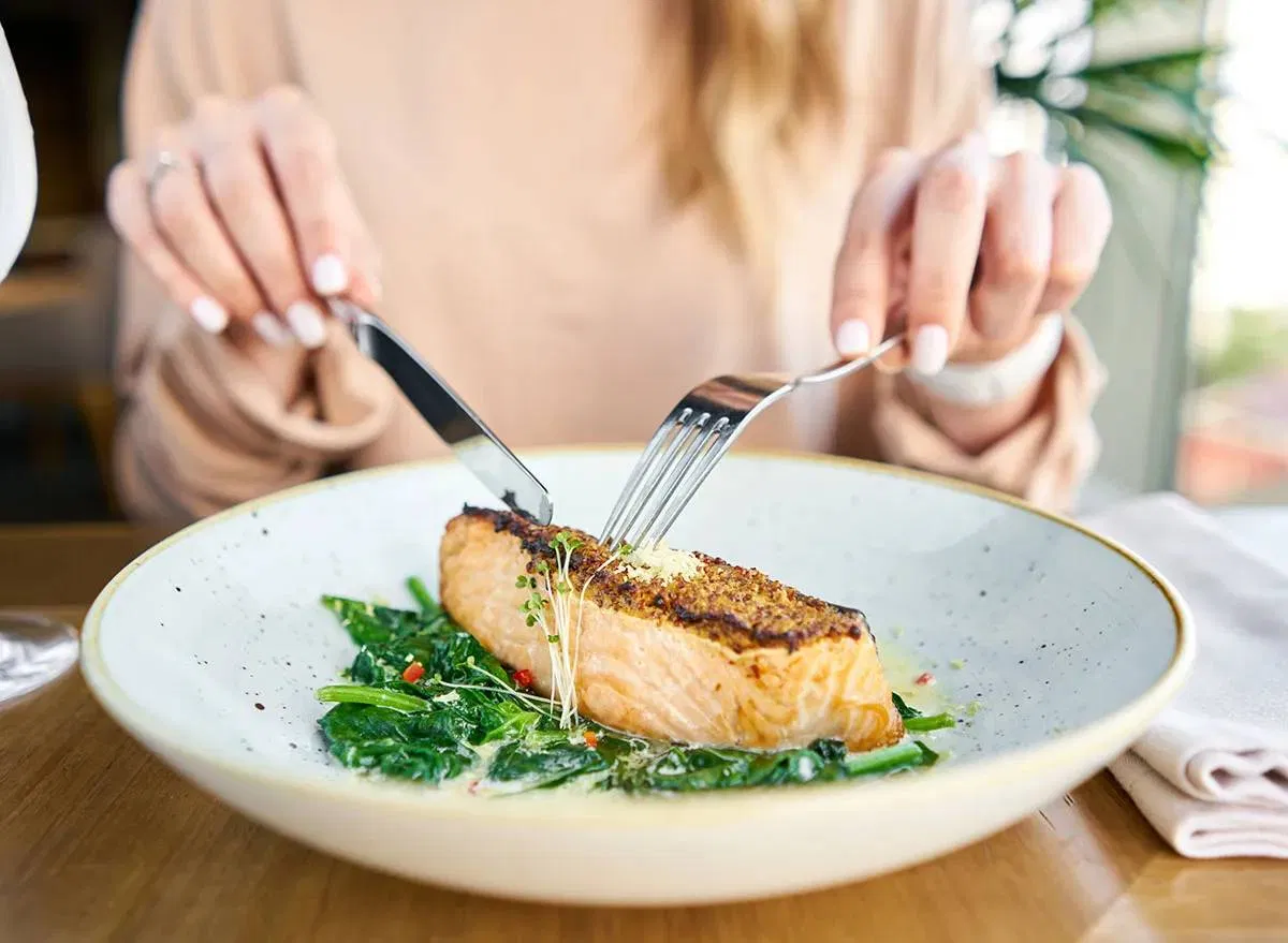 Hiện vẫn chưa có bằng chứng rõ ràng cho thấy chế độ ăn giàu protein gây hại cho thận ở người khỏe mạnh